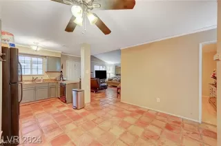 Photo #2: 2657910 Listing