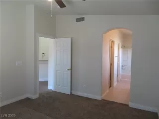 Photo #6: 2657913 Listing 