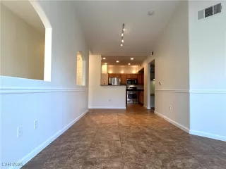 Photo #5: 2657915 Listing 