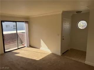 Photo #4: 2657935 Listing 