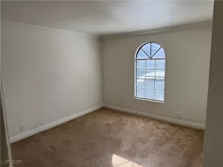 Photo #5: 2657935 Listing 