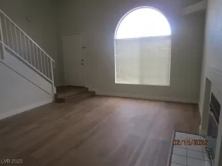 Photo #4: 2657939 Listing 