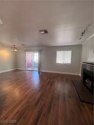 Photo #2: 2657951 Listing 