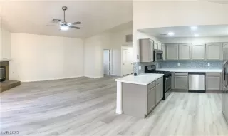 Photo #2: 2657959 Listing 