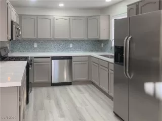 Photo #3: 2657959 Listing 