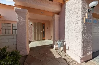 Photo #3: 2657971 Listing