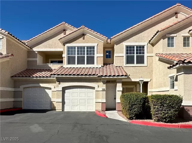 MLS: 2658018 Condo For Sale