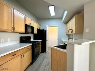 Photo #6: 2658018 Listing 