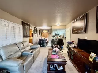 Photo #5: 2658023 Listing 