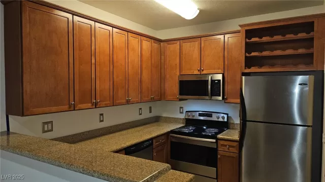 MLS: 2658031 Condo For Sale