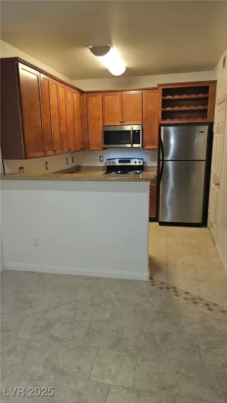 Photo #1: 2658031 Listing 