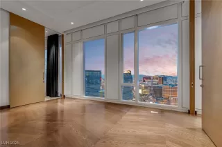 Photo #2: 2658060 Listing 