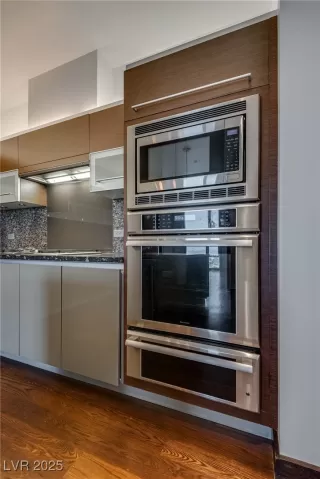 Photo #6: 2658060 Listing 