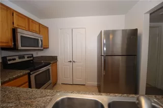 Photo #5: 2658062 Listing 