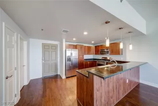 Photo #4: 2658095 Listing 