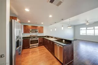 Photo #5: 2658095 Listing 
