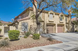 Photo #1: 2658107 Listing