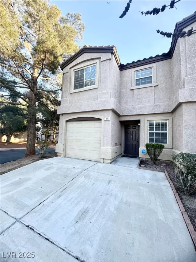 MLS: 2658109 Condo For Sale