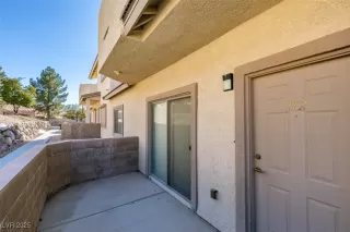 Photo #3: 2658111 Listing