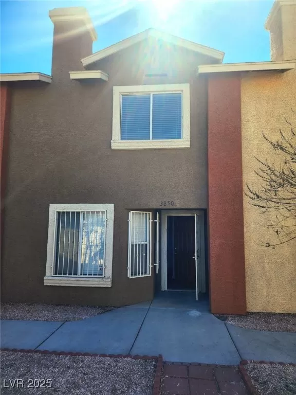 MLS: 2658125 Condo For Sale