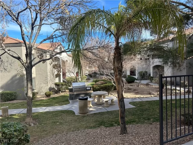 MLS: 2658186 Condo For Sale