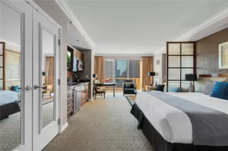 Photo #5: 2658206 Listing