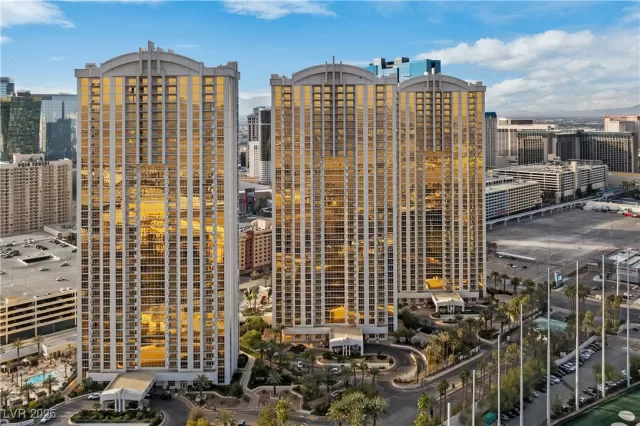 MLS: 2658241 Condo For Sale