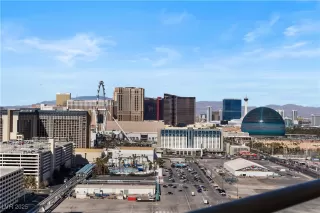 Photo #4: 2658241 Listing