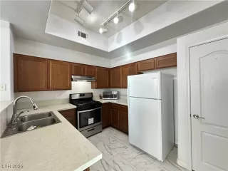 Photo #4: 2658256 Listing 