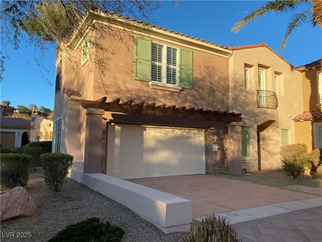 MLS: 2658262 Condo For Sale