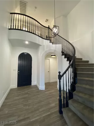 Photo #5: 2658262 Listing 