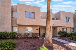 Photo #2: 2658289 Listing 