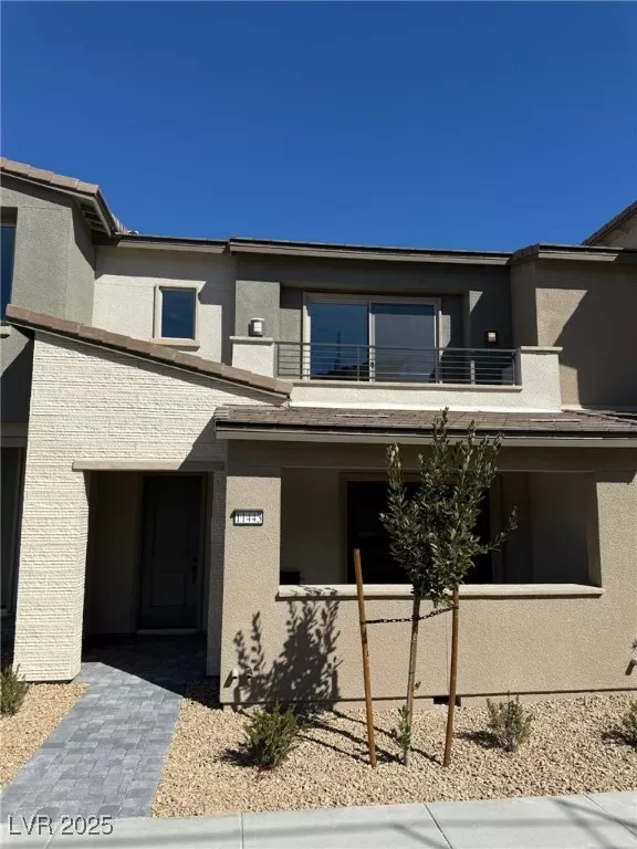 MLS: 2658290 Condo For Sale