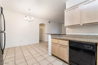 Photo #5: 2658314 Listing 