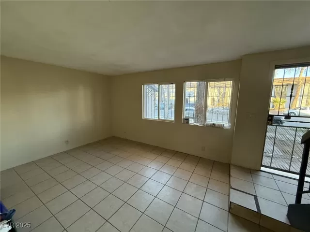 MLS: 2658322 Condo For Sale