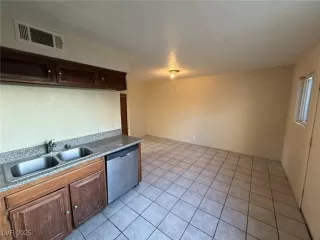 Photo #4: 2658322 Listing 