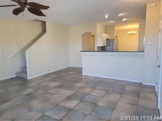 Photo #3: 2658325 Listing 