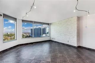 Photo #1: 2658330 Listing