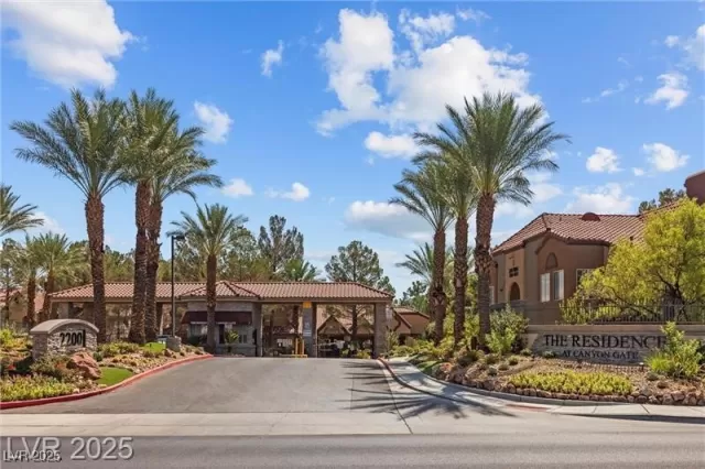 MLS: 2658356 Condo For Sale