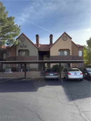 Photo #3: 2658356 Listing 