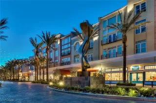 Photo #1: 2658373 Listing 