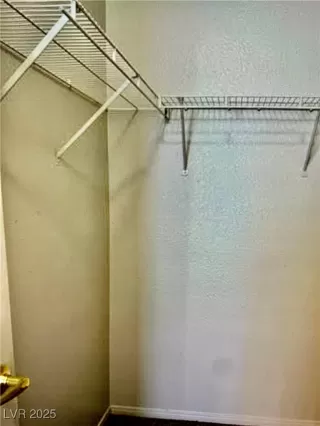 Photo #4: 2658389 Listing 