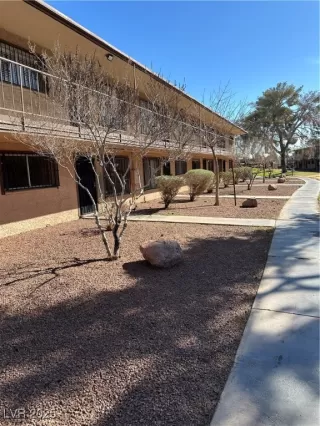 Photo #2: 2658435 Listing