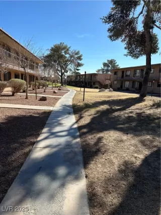 Photo #3: 2658435 Listing