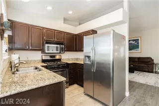 Photo #3: 2658463 Listing 