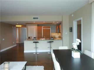 Photo #4: 2658479 Listing 