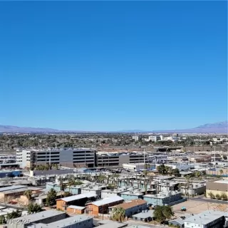 Photo #3: 2658502 Listing 