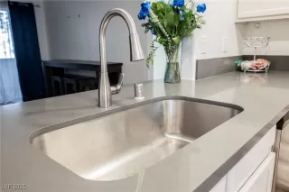 Photo #6: 2658507 Listing 