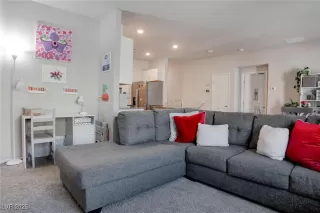 Photo #3: 2658510 Listing