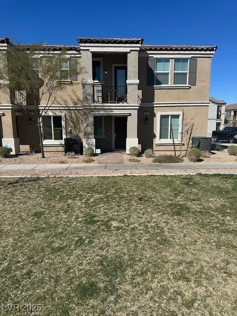 MLS: 2658512 Condo For Sale